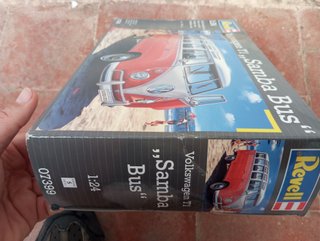 Maqueta Revell Volkswagen T1 Samba Bus 1:24