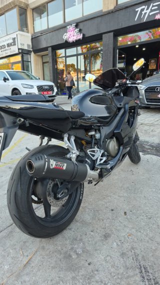 Honda CBR 600 F4i
