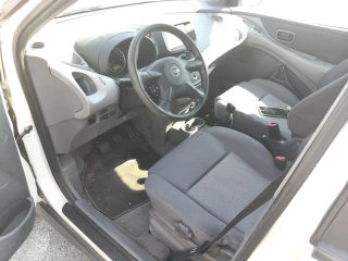 Nissan Almera 2006