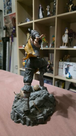 Statuetta Scorpion Mortal Kombat
