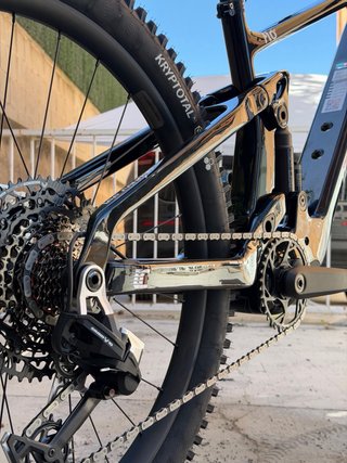 LEE COUGAN FLÖ CARBON