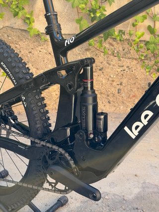 LEE COUGAN FLÖ CARBON
