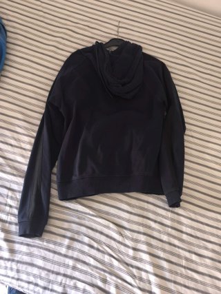 Sudadera Zara con capucha y cremallera