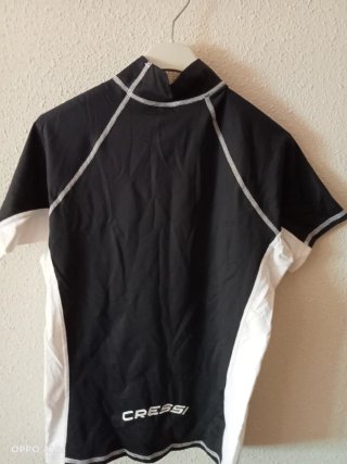 Camiseta Cressi Mujer Negra y Blanca