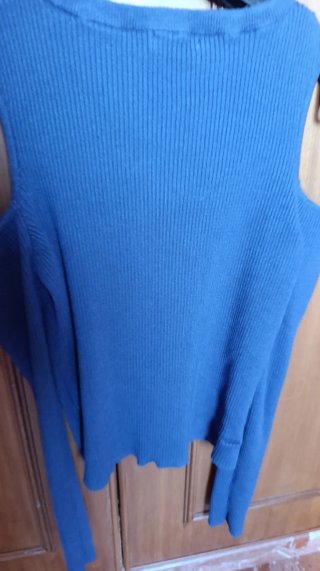 Jersey Stradivarius Hombros Descubiertos Talla L