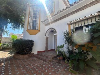 Casa adosada en alquiler en Lomas de Marbella Club - Puente Romano en Marbella