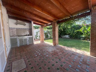 Casa adosada en alquiler en Lomas de Marbella Club - Puente Romano en Marbella