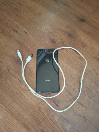 iPhone 8 Plus 64GB Negro