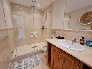 Casa en alquiler en Los Naranjos - Las Brisas en Marbella