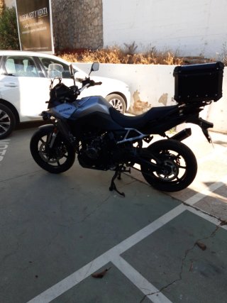 SUZUKI V STRONG 800 - 12/2025 2000e en extras