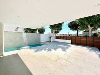 Chalet en venta en Empuriabrava en Castelló d´Empúries