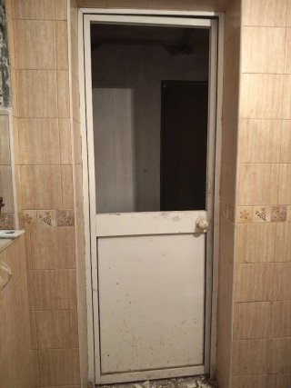 Puerta de aluminio sin cristal 72X2
