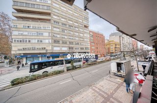 Local comercial en venta en Pº Zorrilla - Cuatro de Marzo en Valladolid