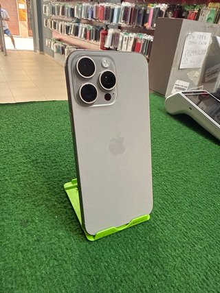 iPhone 15 Pro Max Gris Nuevo