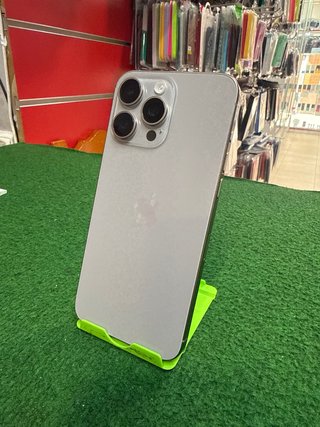 iPhone 15 Pro Max Gris Nuevo