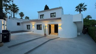 Casa en alquiler en Nueva Andalucía centro en Marbella