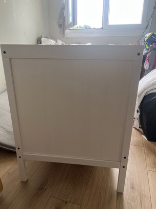 Cuna blanca y colchón 60x120