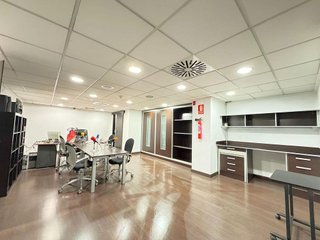 Local comercial en venta en Plaza Castelar - Mercado Central en Elda