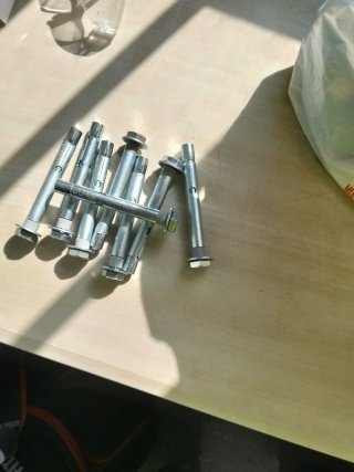 Pernos de anclaje metálicos