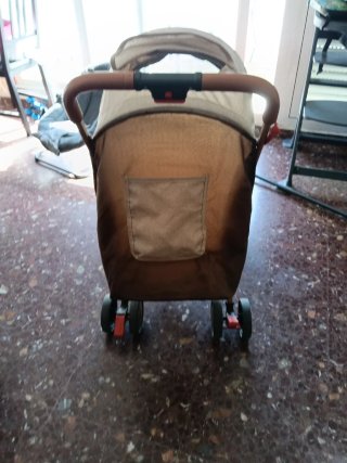 Silla de paseo color beige