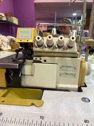 Máquina Overlock Industrial Venus M1-2934