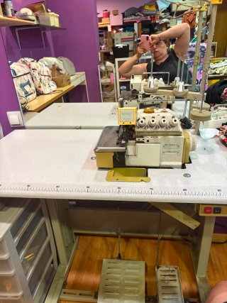 Máquina Overlock Industrial Venus M1-2934