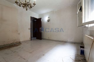 Edificio en venta en La Florida en Hospitalet de Llobregat, L´