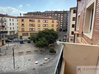 Piso en alquiler en Milagrosa en Pamplona