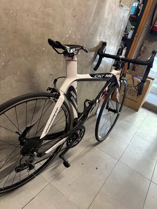 Bicicleta de carretera CKT 568