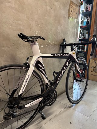 Bicicleta de carretera CKT 568