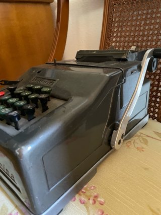 Calculadora antigua de escritorio