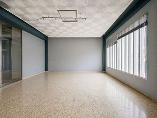 Local comercial en venta en Pego