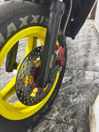 Yamaha Jog RR Negra Preparada