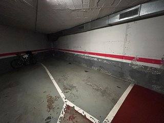 Garaje en alquiler en El Camp d'en Grassot i Gràcia Nova en Barcelona