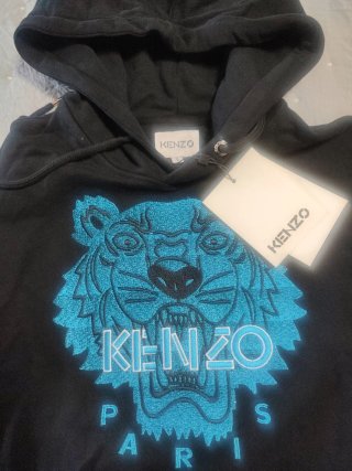 Sudadera Negra y Azul