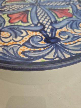 Plato decorativo pintado a mano