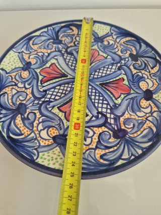 Plato decorativo pintado a mano