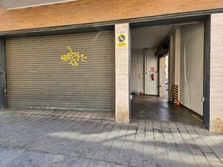 Garaje en venta en Les Planes en Sant Joan Despí