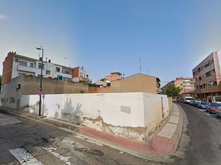 Terreno en venta en La Paz en Zaragoza