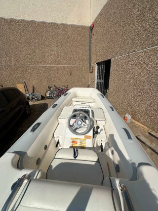 Williams TurboJet - Embarcación semirrígida