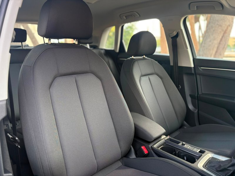 Audi Q3 Advanced 35 TDI 2022, foto 27