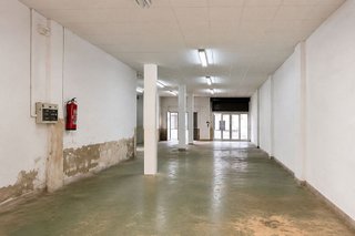 Local comercial en venta en Crevillent
