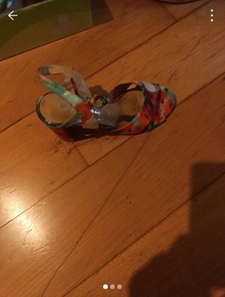 Zapatos de mujer con estampado floral