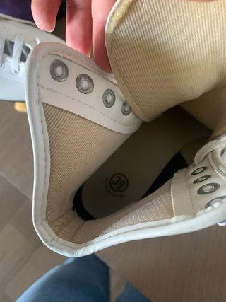 Patines de bota blancos 4 ruedas talla 39