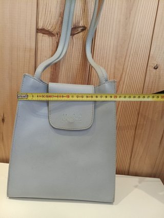 Bolso de hombro gris