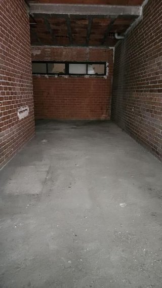 Local comercial en venta en San Juan Bautista en Madrid