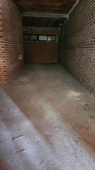 Local comercial en venta en San Juan Bautista en Madrid
