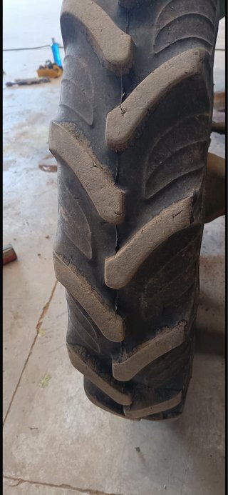 Ruedas estrechas John Deere llanta reforzada