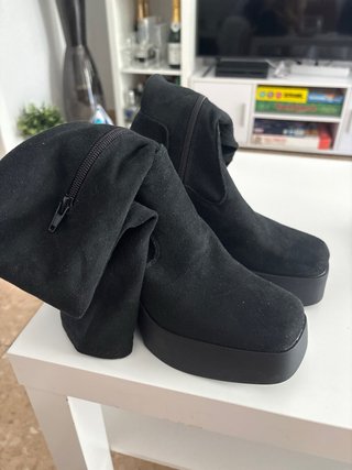Botas altas Pull&Bear negras talla 36