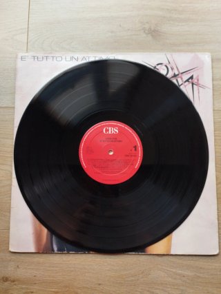Vinilo lp Anna Oxa - E' Tutto Un Attimo